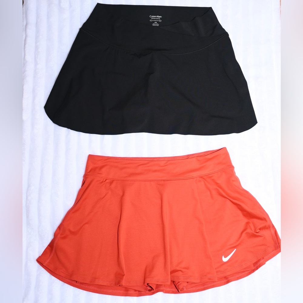Bundle of 2 tennis skirt size L